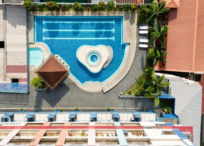 Apartment 2br Malate Bayview Mansion High Level Seaview 33b